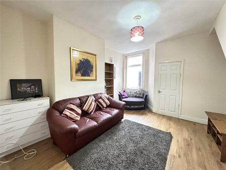 3 bedroom terraced house to rent - Photo 3