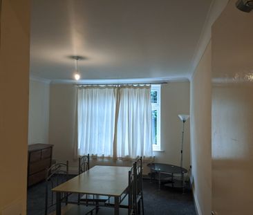 2 Bed Flat, Grosvenor Court, M16 - Photo 1