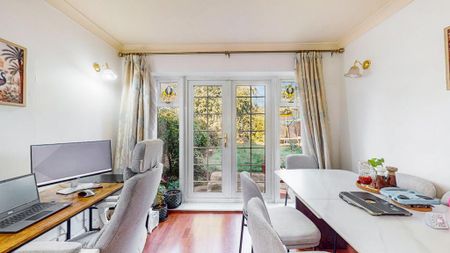 3 bedroom flat to rent - Photo 5