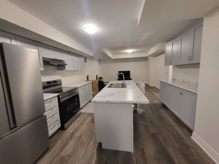 For Lease - 98 Wraggs Road Unit# Bsmt, Bradford West Gwillimbury, Ontario - Photo 2