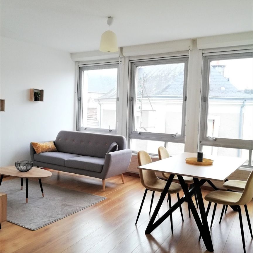 Location Appartement 2 pièces 46m² POITIERS 86000 - Photo 1