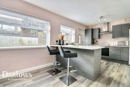 3 bedroom semi-detached house to rent - Photo 4