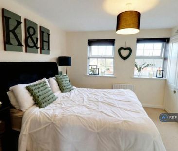 4 bedroom terraced house to rent - Photo 5