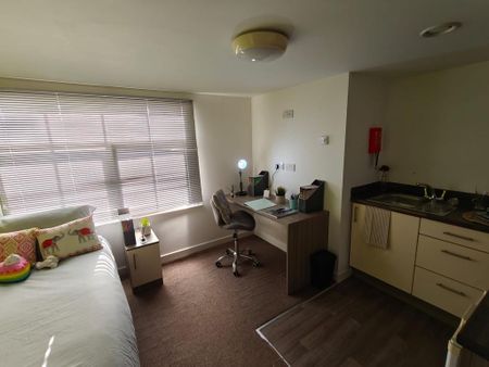 1 bedroom apartment to rent - Photo 4