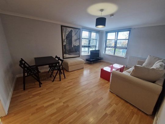 2 bedroom flat to rent - Photo 1