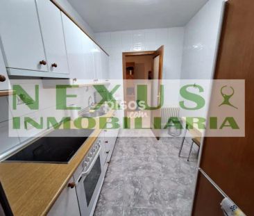 Piso en alquiler en Centro - Photo 5