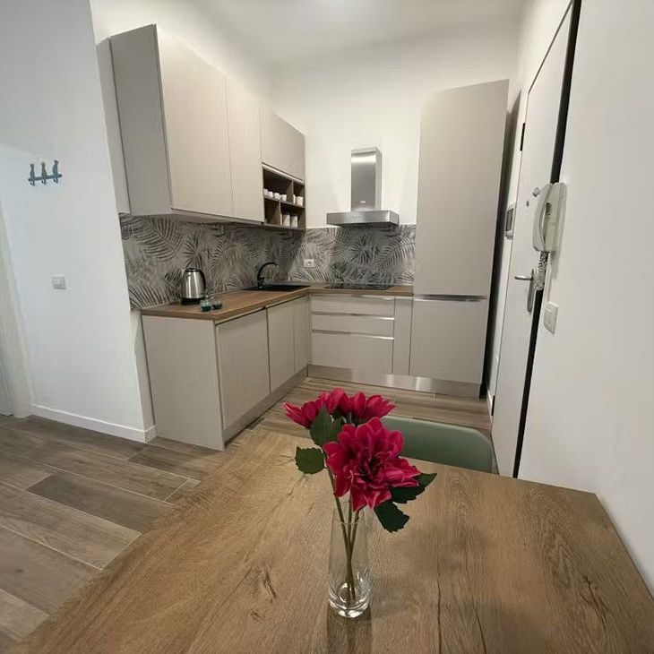 Via Pietro Orseolo, Milan, Lombardy 20144 - Photo 1