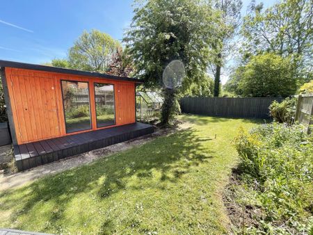 3 bedroom semi-detached house to rent - Photo 2