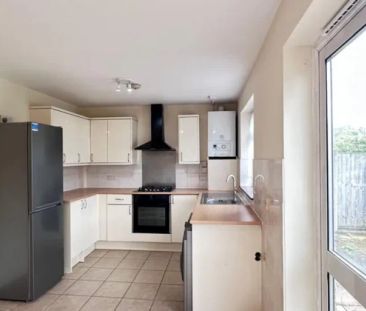 4 Bed Semi-Detached House To Rent - Photo 1