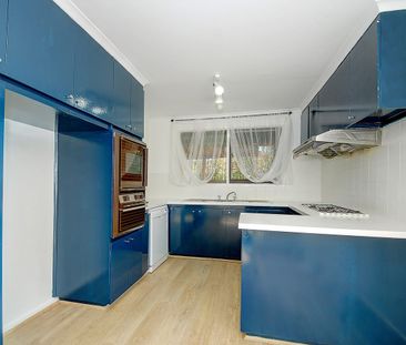 Spacious Upgraded 2 Bedroom Unit - Photo 2