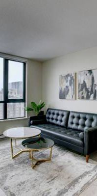 Modern 1BR Furnished Condo in Yaletown| Prime Vancouver Location - Photo 1