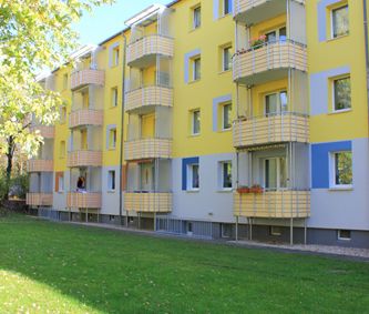 Einzug ab 01.12.2024 möglich. Familienwohnung mit Blick ins Grüne! - Photo 2