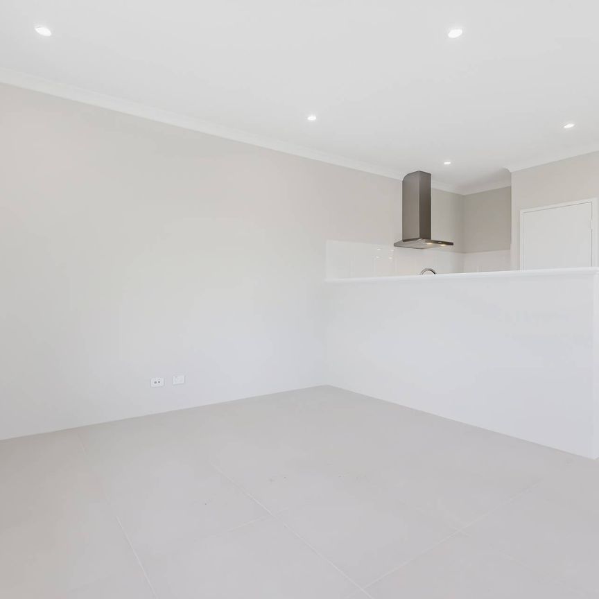 STUNNING 3 x 2 HOME - Photo 1