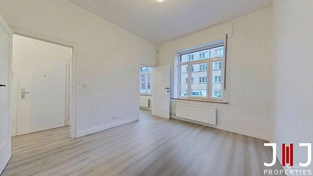 Flat for rent - Photo 1