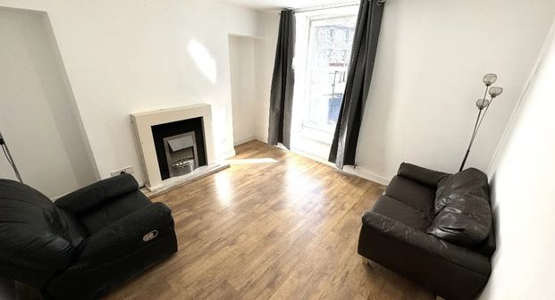 1 Bed Flat, Menzies Road, AB11 - Photo 1