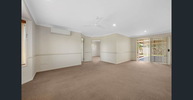 Fantastic Family Home in Ultra Convenient Location! - Photo 1