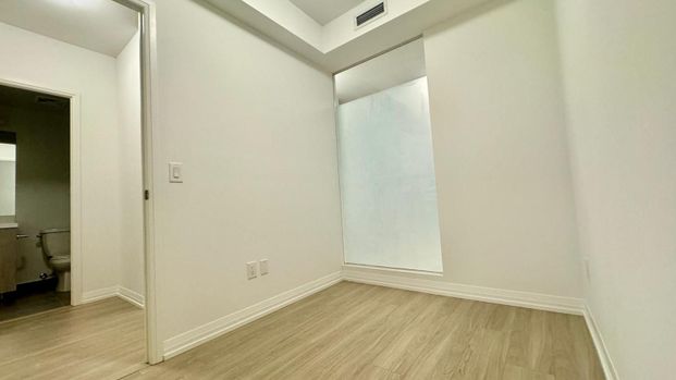 For Lease - 8 Widmer Street Unit# 804, Toronto, Ontario - Photo 1