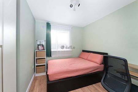 Apartment to rent in Dublin, Finglas - Photo 4