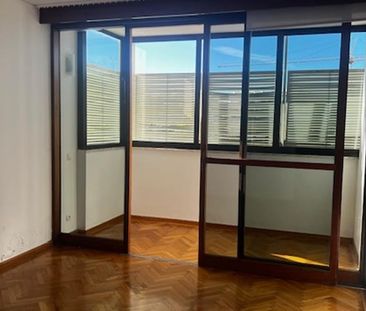 Apartamento T2 para arrendamento sem móveis no Bairro do Rosário - Photo 3