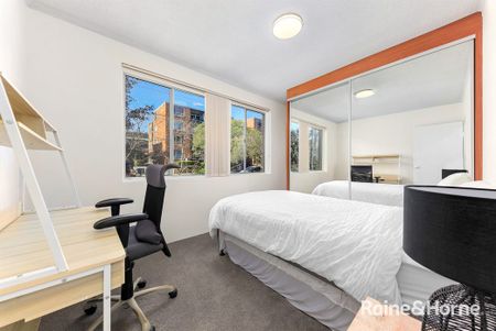 Fully furnished 2 bedroom apartment! - Photo 4