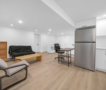 For Lease - 696 Hillview Crescent, Pickering, Ontario - Photo 6