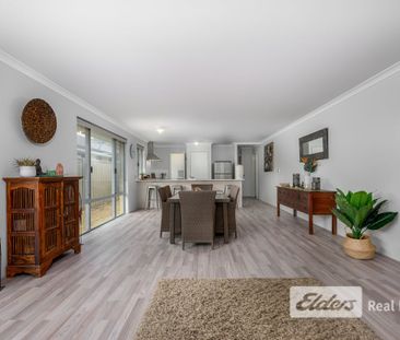 Beautiful 3x2 home in Parkland Heights - Photo 2