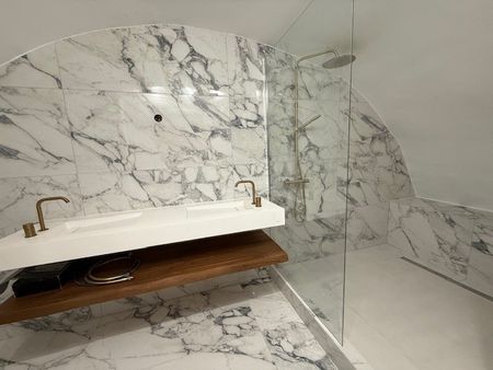 Location Appartement 4 pièces 130m² LA VALETTE DU VAR 83160 - Photo 5