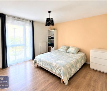 Location Appartement 3 pièces 75m² LILLE 59000 - Photo 4