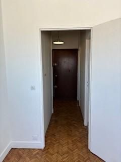 Location Appartement 1 pièce 39m² LYON 7ème - Photo 3