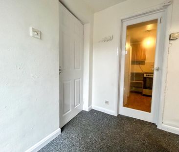 1 Bedroom Flat To Let - HP13 - Photo 3