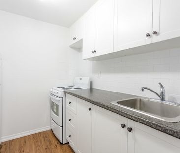 285 Loretta Ave S, Hintonburg - Mechanicsville, Ottawa, ON - Photo 1