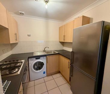 2 bedroom flat to rent - Photo 5