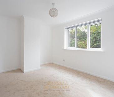 4 bedroom terraced house to rent - Photo 3
