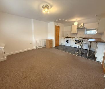 17 A Bridge Street, Lisburn, BT28 1XZ - Photo 4