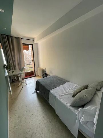 Calle Ciudad de Ronda, Sevilla, Andalusia 41004 - Photo 4