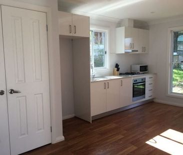 Three Bedroom Property - Photo 2