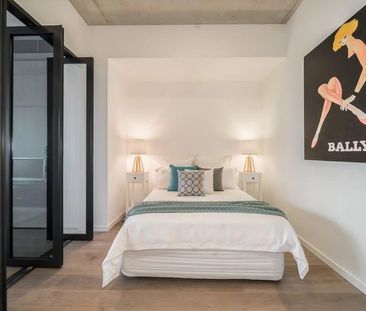Stylish 2-Bedroom Apartment off Greville Street - Photo 4
