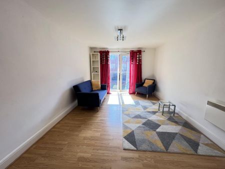 1 bedroom flat to rent - Photo 2