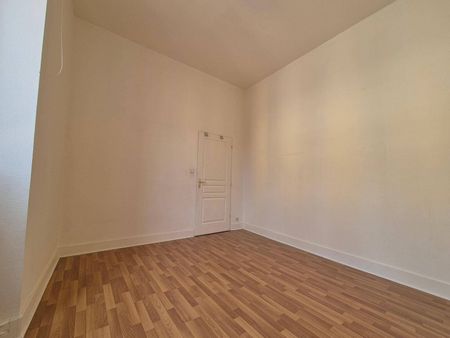 Appartement 4 pièces - 71000 Mâcon - Photo 2