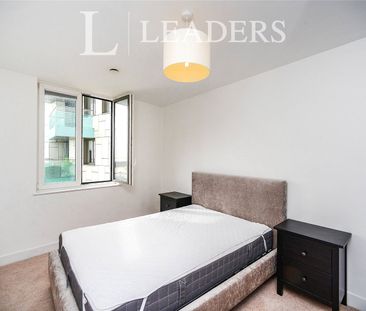 3 bedroom apartment to rent Sirius, 2 The Boardwalk, Brighton, BN2 - Photo 4