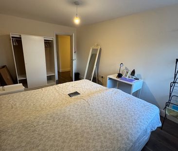 Room in a Shared Flat, Leeds, LS10 - Photo 2