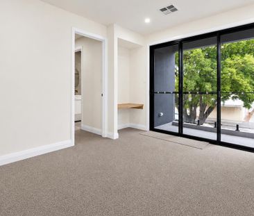Spacious Family Villa for Lease in Firle - Photo 5
