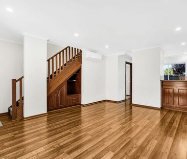 Private Townhouse in Convenient Location - Photo 2