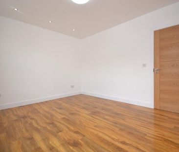 Grange Avenue, Reading - Photo 5