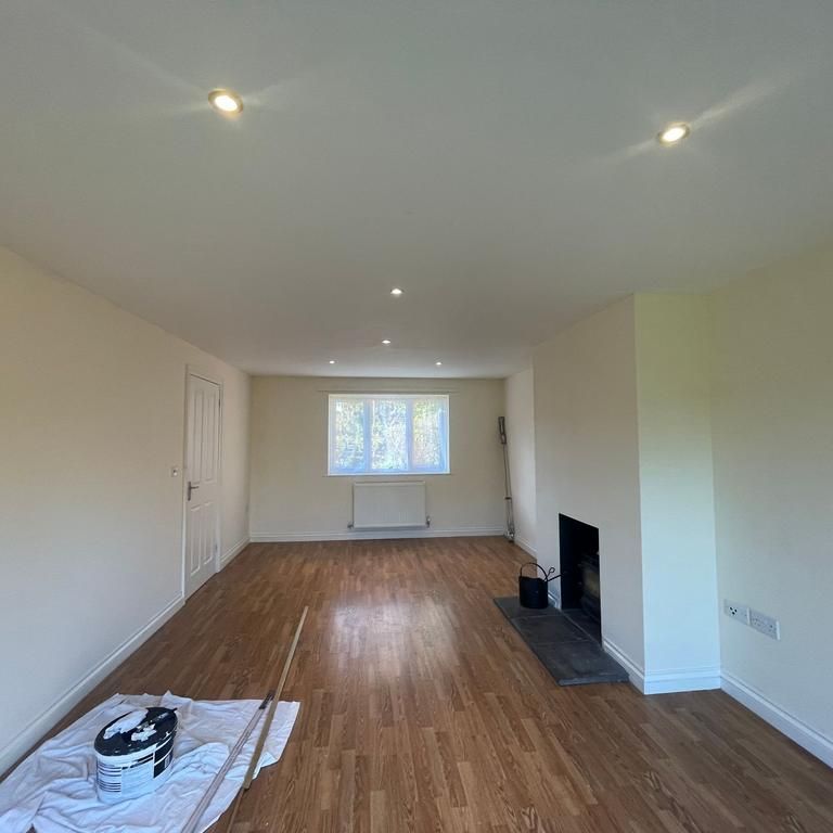 4 bedroom property to rent - Photo 1