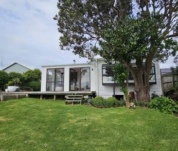 4 bedrooms, single level, garage, Pukerua Bay - Photo 2