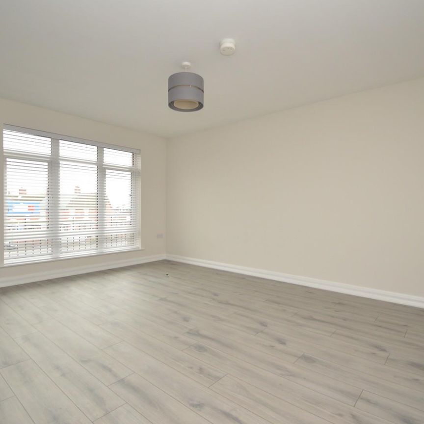 Apt 15 39 Dundela Crescent, Belfast, BT4 3BN - Photo 1