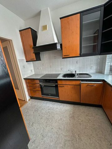 Charmante 3-Zimmer-Wohnung mit praktischer Raumaufteilung & Autoabstellplatz - Photo 3