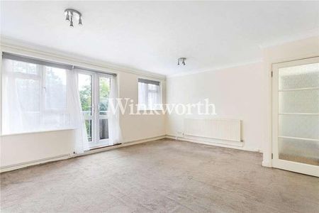 Springbank, London, N21 - Photo 2