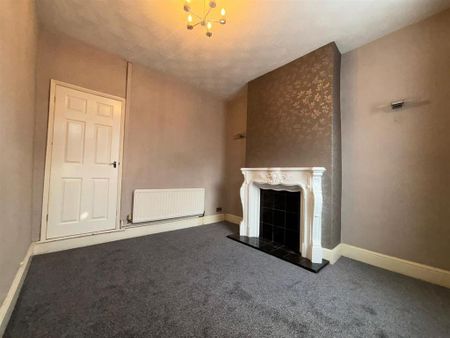 2 bedroom terraced house to rent - Photo 2